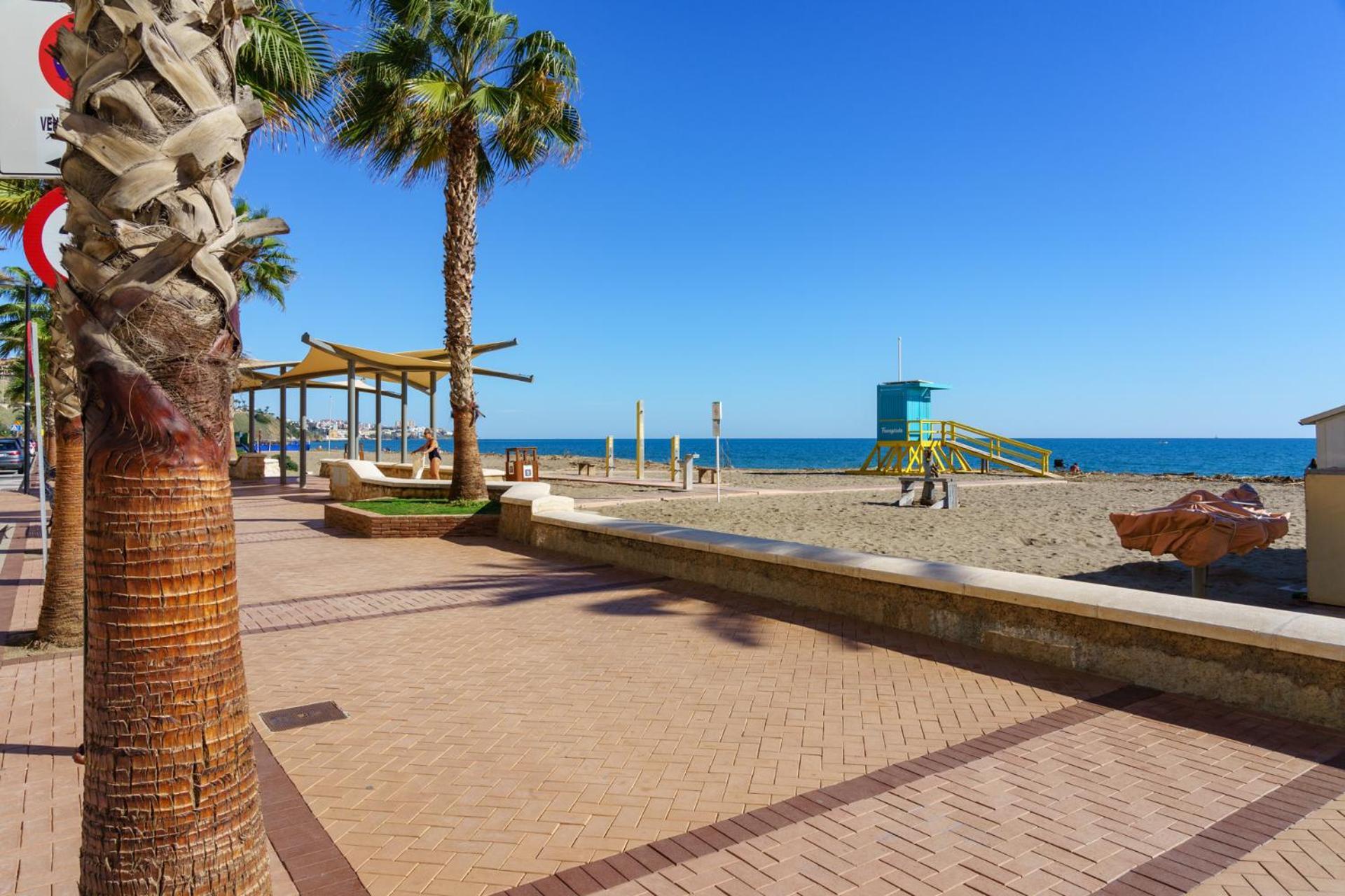 Nice Apartments 20 Meters From The Beach Фуэнхирола Экстерьер фото